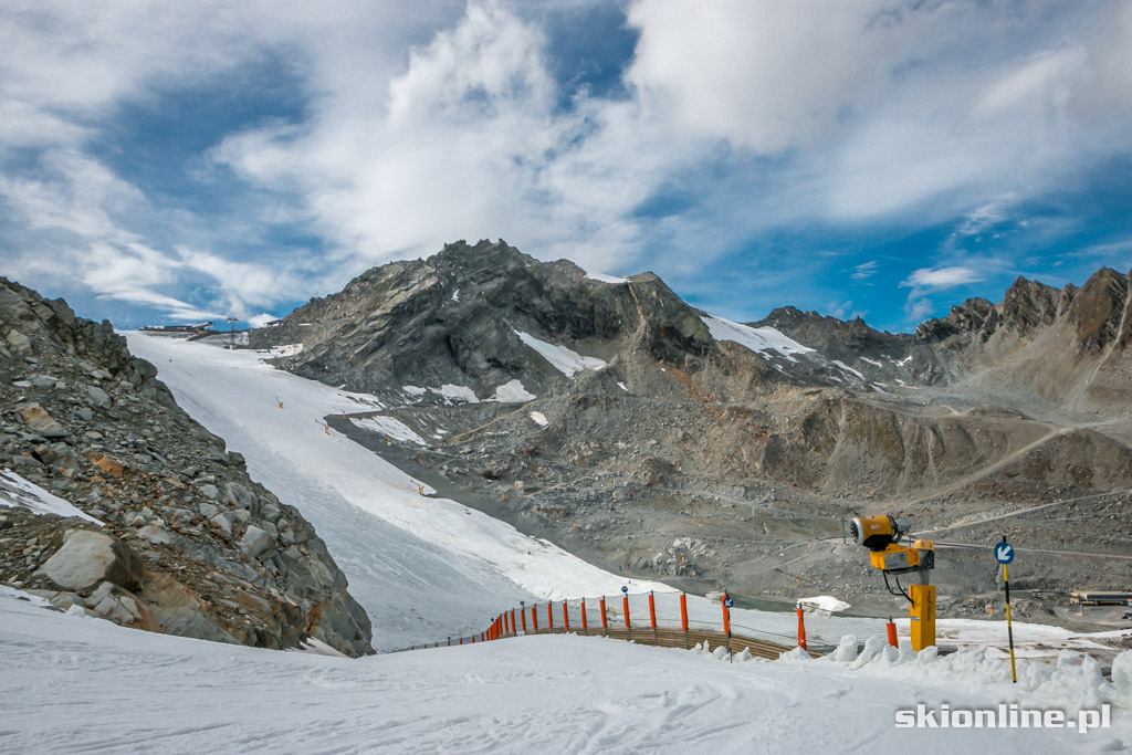 Narty na lodowcu Rettenbach w Soelden